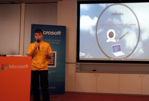 Неймовірний «шов блискавка» - один із унікальних винаходів українців, які допомогли людству. ФОТО. ВІДЕО