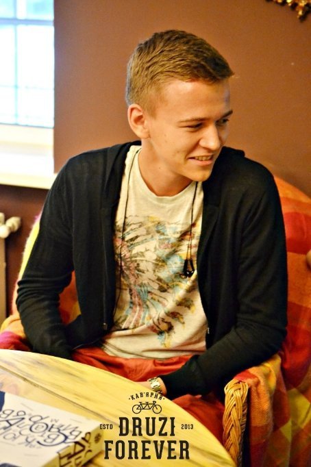 Як у Луцьку співали під гітару. ФОТО