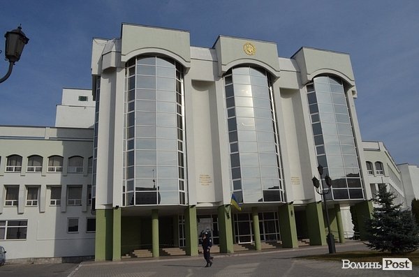 У Луцьку замінували податкову. ФОТО