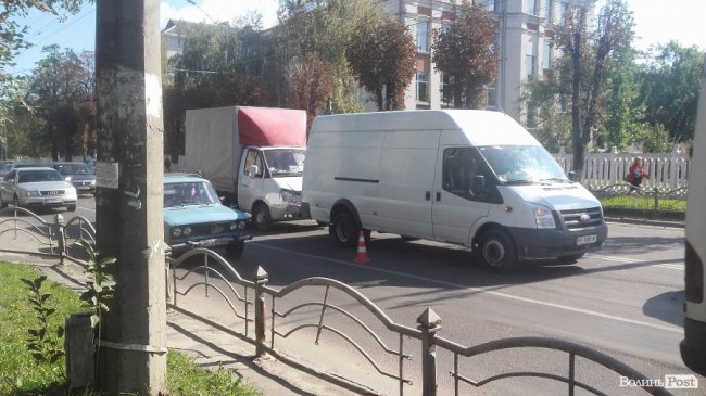 У Луцьку – масштабна тягучка через аварію