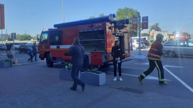 «Гасили пожежу» у «ПортCity»: у Луцьку відбулися спеціальні навчання.ФОТО.ВІДЕО