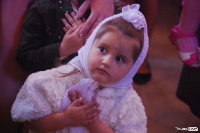 Фото випускного у Волинській духовній семінарії