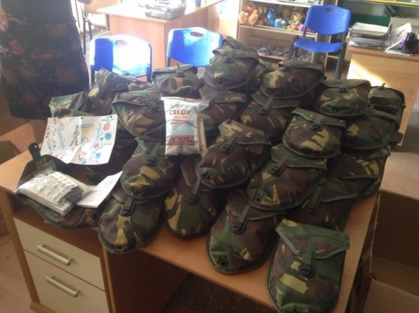 На Волині розробили індивідуальні аптечки для бійців. ФОТО