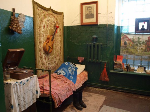 Опублікували фото в'язниць, які перетворили на готелі