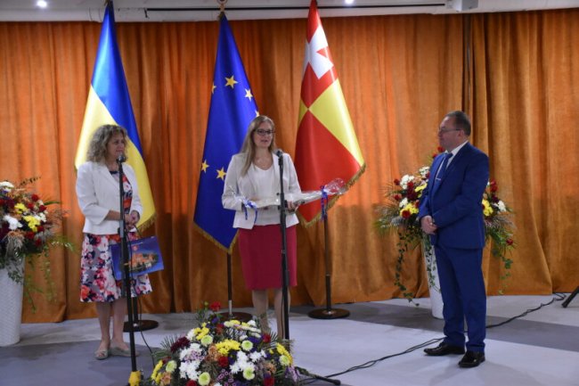 Привітати лучан з Днем міста приїхали 11 іноземних делегацій. ФОТО