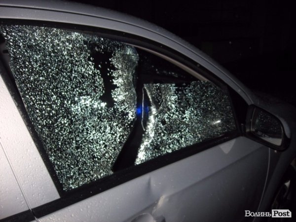 Розбійний напад на довірену особу кандидата на посаду міського голови...(Оновлюється). ФОТО