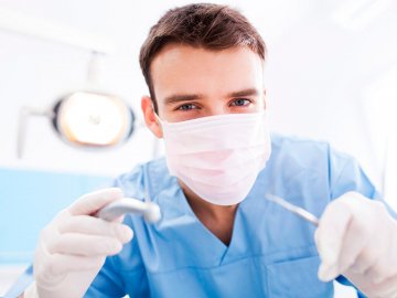 12 причин відвідати стоматолога вже зараз*