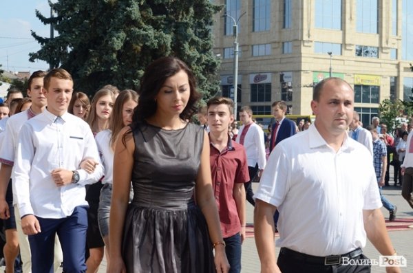 Нові студенти політеху пройшлися червоною доріжкою. ФОТОРЕПОРТАЖ