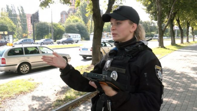 У Луцьку патрульні штрафували пішоходів: серед порушників – найбільше пенсіонерів. ФОТО. ВІДЕО