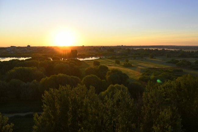 У Луцьку розпочався карнавал повітряних куль. Літали над «Суперновою». ФОТО