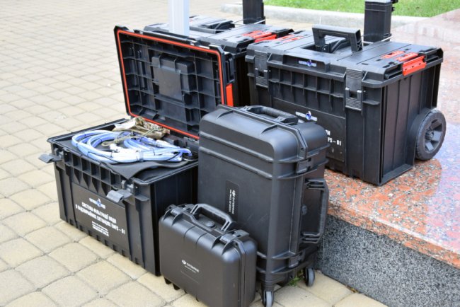 Волинські прикордонників отримали від благодійників безпілотник та водоочисні станції. ФОТО