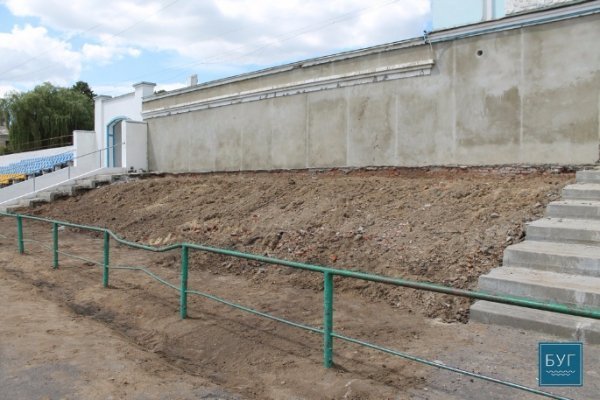 До Дня Незалежності у Нововолинську відремонтують стадіон. ФОТО