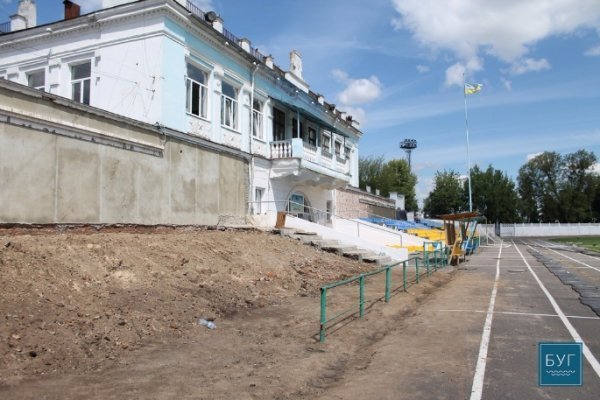 До Дня Незалежності у Нововолинську відремонтують стадіон. ФОТО
