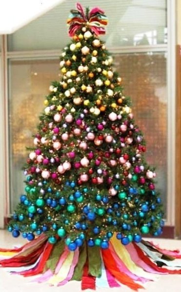 Прикраса ялинки лінійним способом