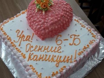  Скандал у харківській школі: дівчинці не дали торт, бо її мама не здала гроші 