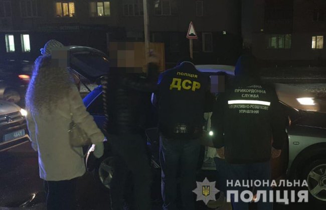 На Волині викрили зловмисників, які організували бурштиновий бізнес. ФОТО