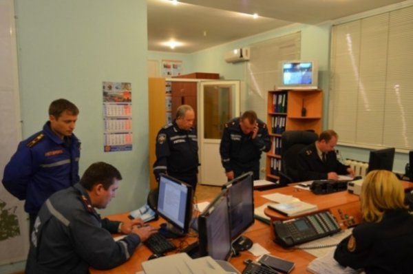 У Севастополі горів пором із людьми. ФОТО