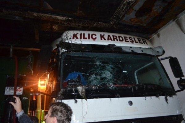 У Севастополі горів пором із людьми. ФОТО