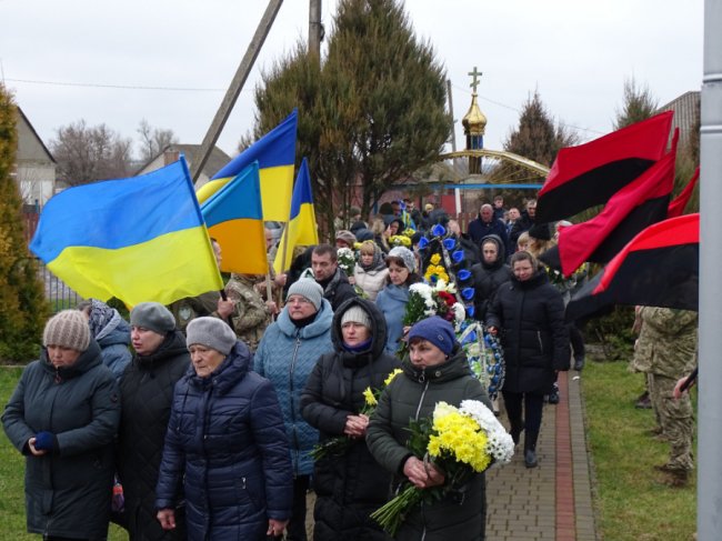 Волиняни віддали останню шану Герою Сергію Шпакову