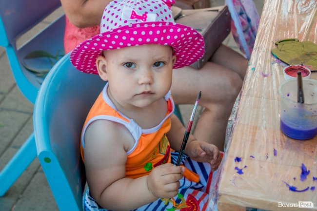 Бульбашково, яскраво і весело: у Луцьку відбувся «Bubble FEST». ФОТО