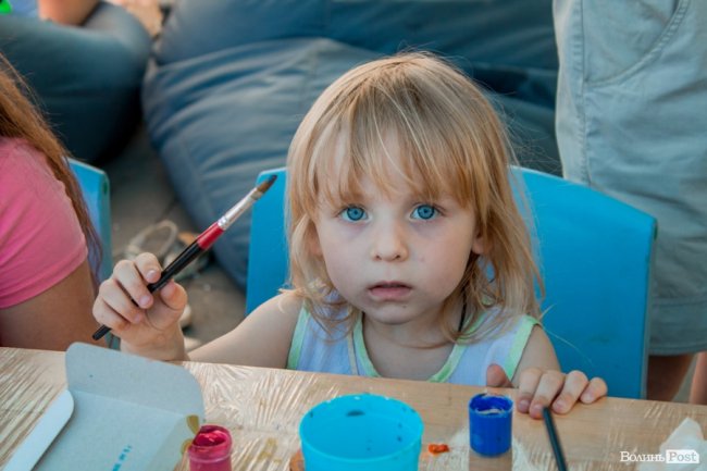 Бульбашково, яскраво і весело: у Луцьку відбувся «Bubble FEST». ФОТО