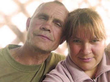 Приніс пуховий шарф і помаду та покликав заміж: історія вдови Героя з Волині