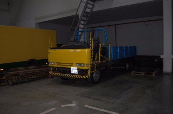 Луцький автозавод продемонстрував раритетні автомобілі. ФОТО