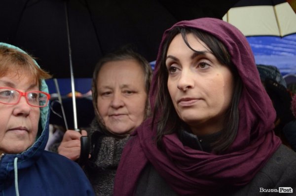 «Квіти - це духовність»: у центрі Луцька сварилися через ринок