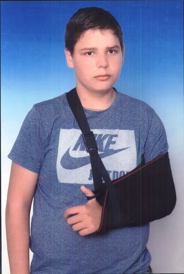 Просять допомогти юнаку з Волині здолати саркому