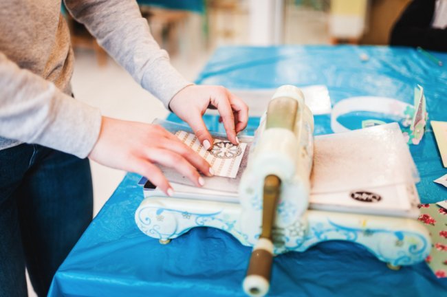 Художня студія «Смугастий носоріг» набирає групи на навчання*