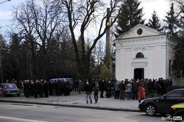 У Луцьку попрощалися з Андрієм Калаханом. ФОТО