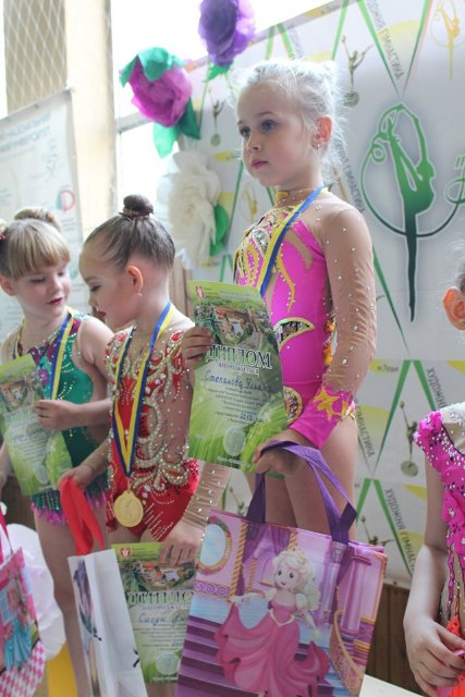 Сила та грація – у Луцьку відбувся чемпіонат з художньої гімнастики. ФОТО