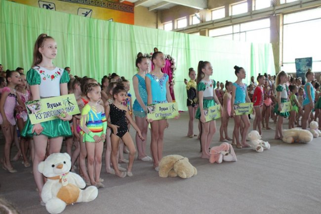 Сила та грація – у Луцьку відбувся чемпіонат з художньої гімнастики. ФОТО