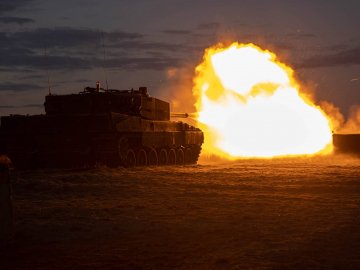 Скільки живої сили та техніки росія втратила у війні проти України за добу