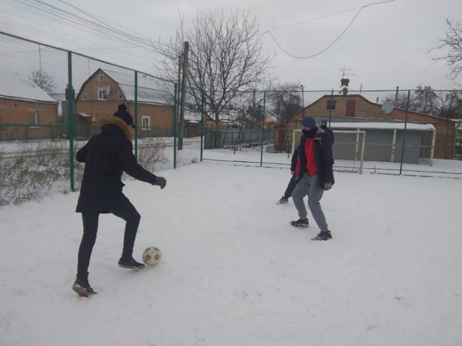 Спортивна зима: лучани вийшли на ранкову руханку. ФОТО