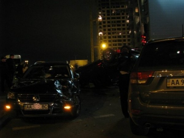 У Києві знаменитий музикант потрапив у аварію. ФОТО