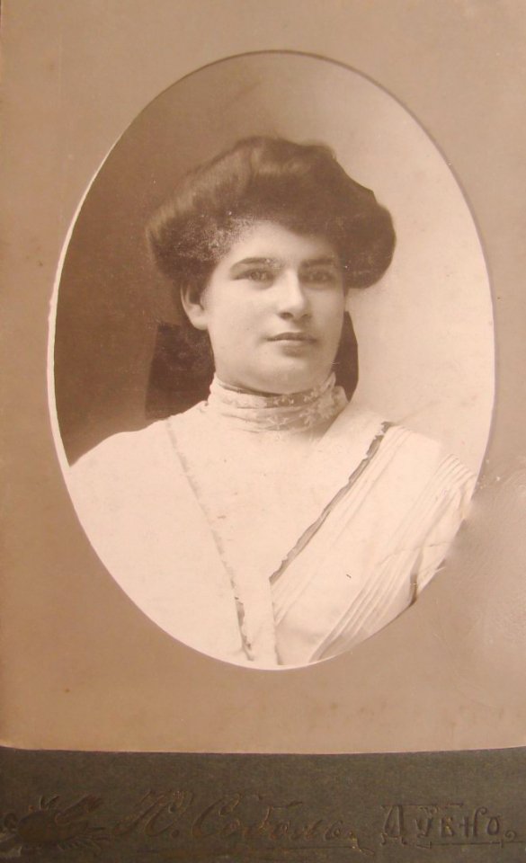 Мешканці повітового міста Дубно на ретросвітлинах