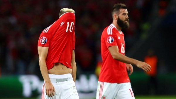 Аарон Ремзі у розпачі - своїх партнерів по команді у півфіналі він підтримає лише морально