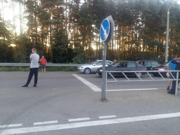 На «Ягодині» вкрали нові дорожні знаки, - депутат