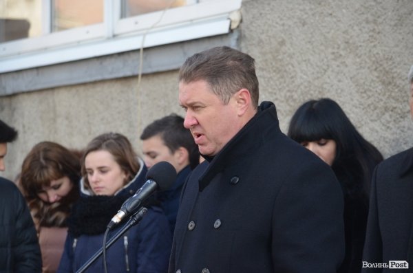 В луцькій школі, де навчався Рустам Хамраєв, відкрили пам’ятну дошку