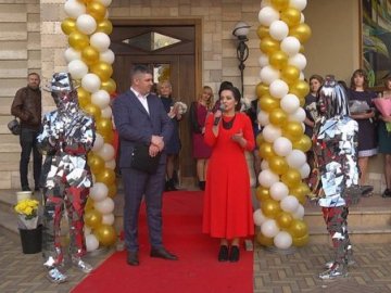 Червона доріжка, стилісти, вечірка: на Волині влаштували свято для мам особливих діток