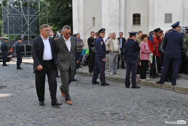 Нардепи Анатолій Вітів (зліва) і Євген Мельник