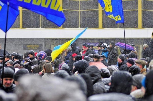 Народне віче у Луцьку. ФОТО