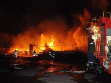 У Кропивницькому вибухнула газова заправка. ВІДЕО