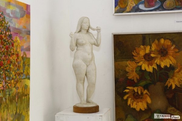 В осінньому салоні Луцька показали голі тіла. ФОТО