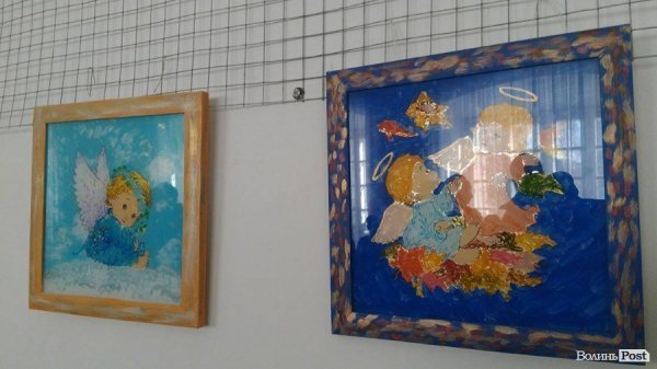 Воїни та янголи: волинський айдарівець презентував виставку картин