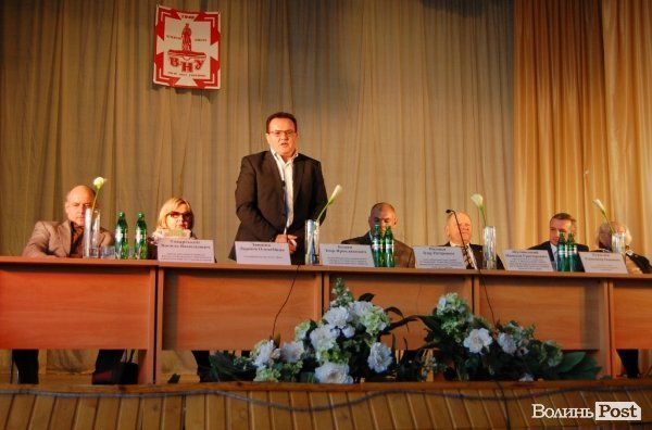 Іван Драч розповів у Луцьку, навіщо Коцану Палиця