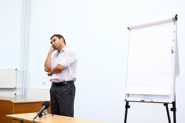 Кандидат у народні депутати Роман Іванюк прочитав лекцію в ЛНТУ. ФОТО*