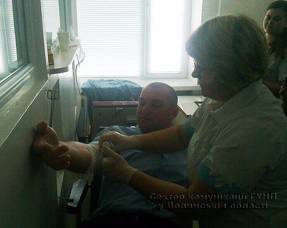 У Ківерцях поліцейські стали донорами крові. ФОТО