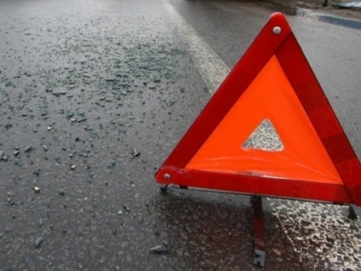 На Волині підліток на мотоциклі збив маленьку дитину і втік